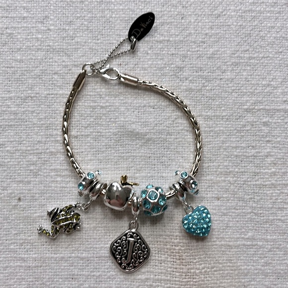 DeVinci Jewelry - Silver Charm Bracelet